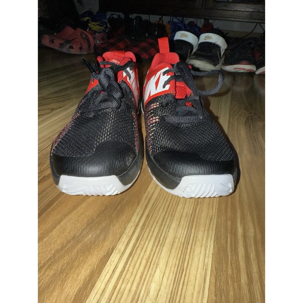 Nike Boys NEW Sz 3Y 3 Team‎ Hustle Quick 922681-002 Black Basketball Sneakers